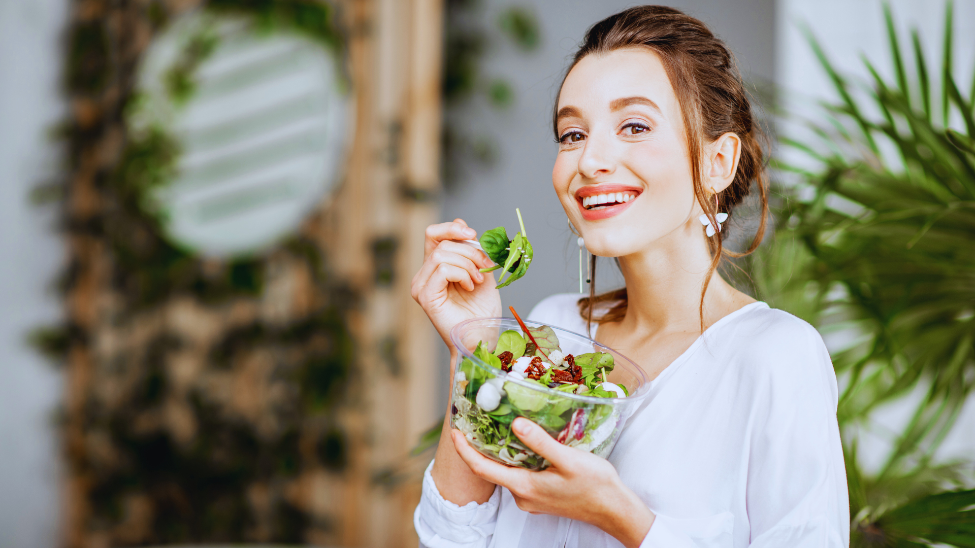 The Benefits of Mindful Eating: Enhancing Well-being and Food Relationships